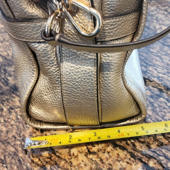 ⭐️SALE⭐️Coach Swagger - Metallic Gold - Picture 11 of 11